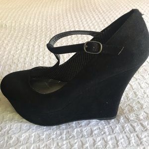 Madden Girl Black Suede Platforms  Size 8